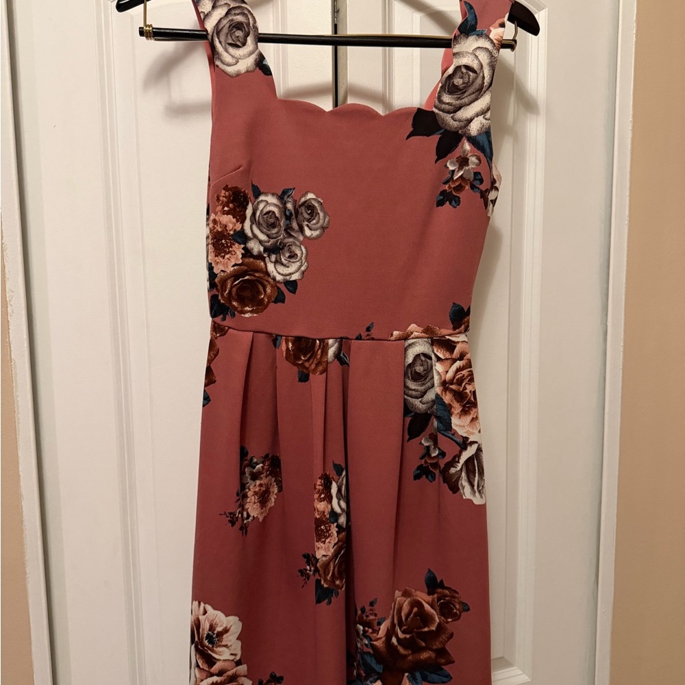 Chic Floral Midi Dress - Rose and Chocolate